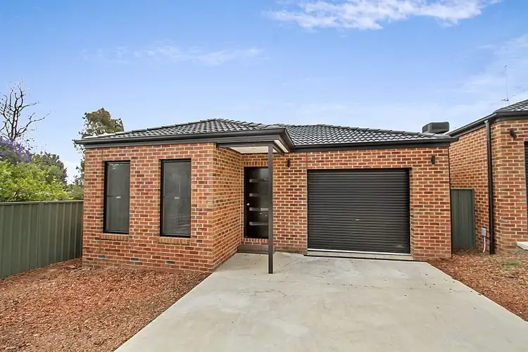 11A Ewing Avenue, Flora Hill VIC 3550