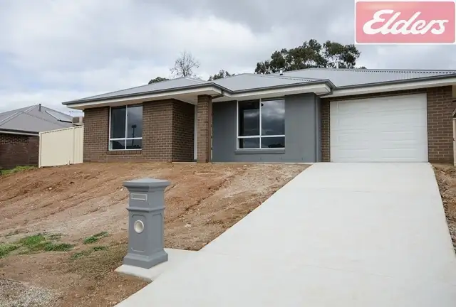 Second view of Homely house listing, 28 Rod Laver Way, Baranduda VIC 3691