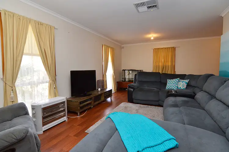 Second view of Homely house listing, 8 Namoi Avenue, Red Cliffs VIC 3496