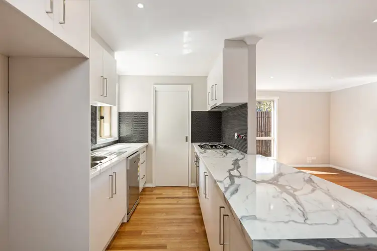 2/73 Clive Street, West Footscray VIC 3012
