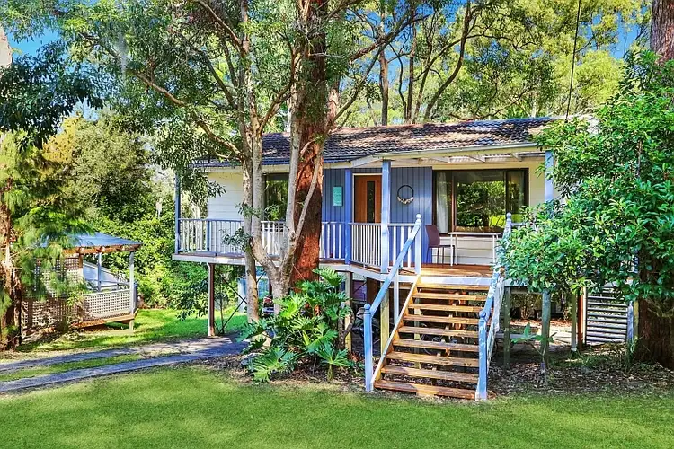 24 Garnet, Pearl Beach NSW 2256