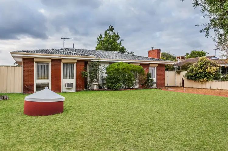 21 Costello Street, Maddington WA 6109