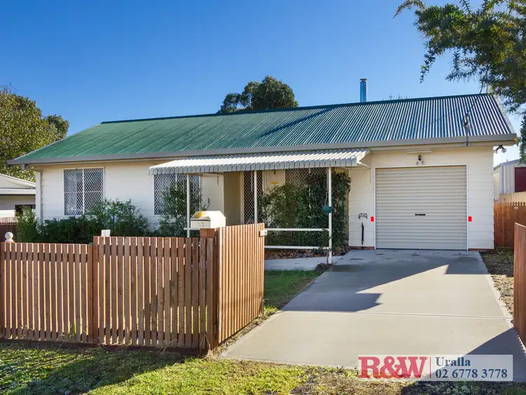 35 East Street, Uralla NSW 2358