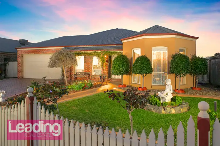 9 Salesian Court, Sunbury VIC 3429