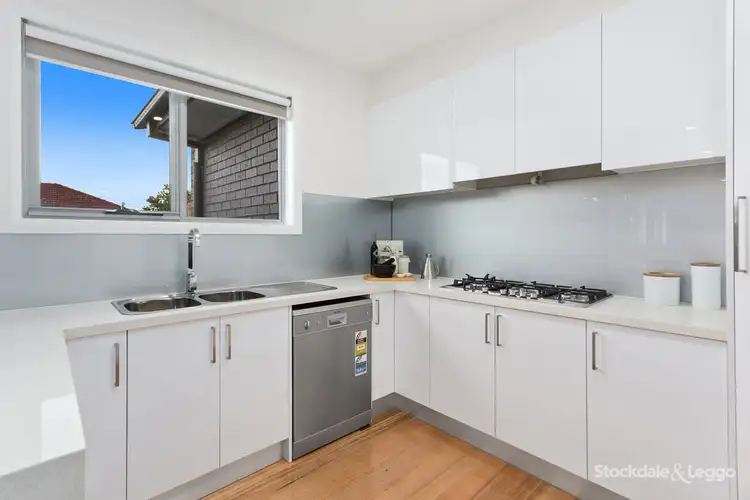 Third view of Homely villa listing, 2/122 Loongana Avenue, Glenroy VIC 3046