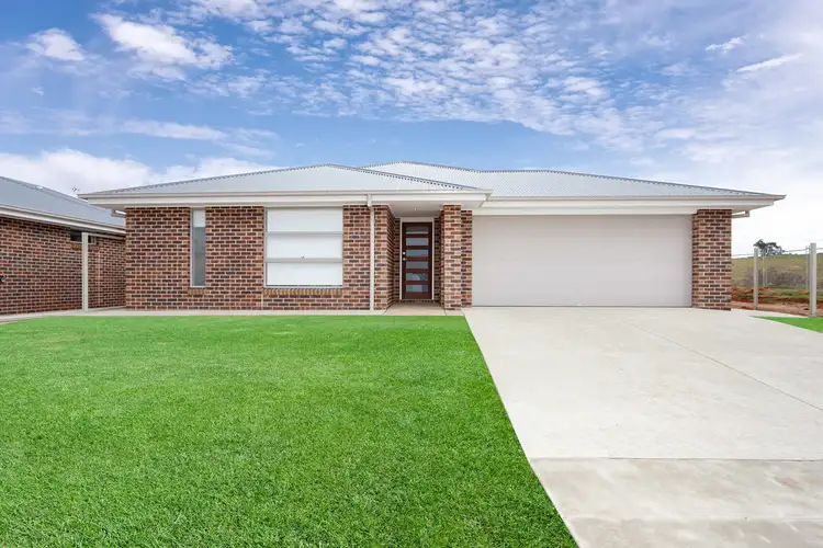 20 RAINBOW DR, Estella NSW 2650