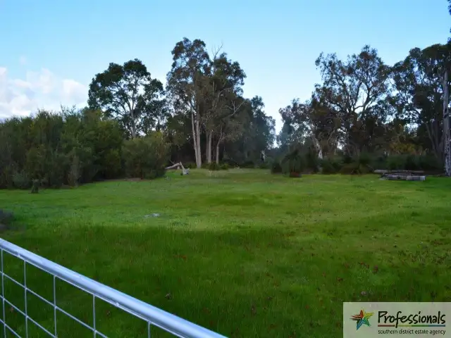 Lot 31 Stirling Road, Uduc WA 6220