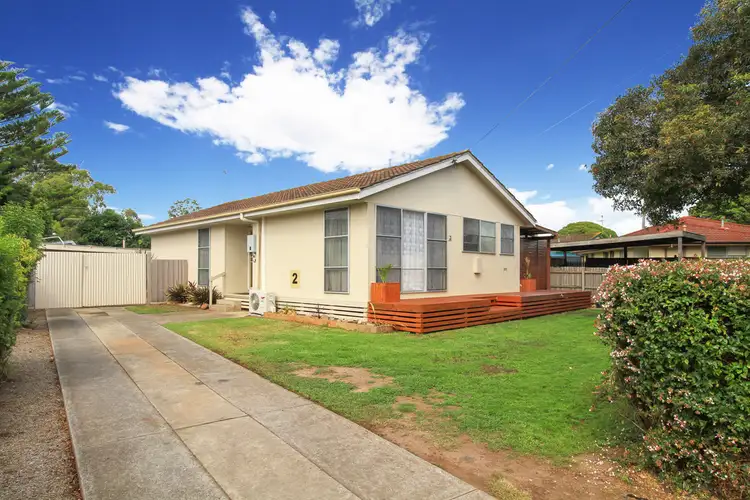 2 Elston Court, Sale VIC 3850