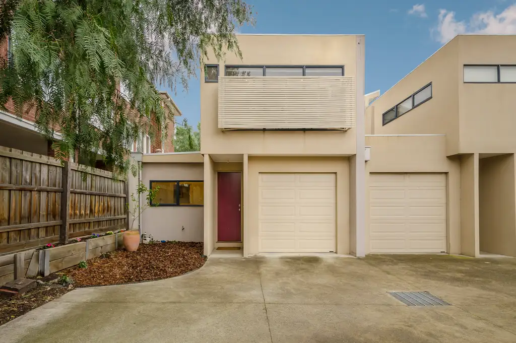 Main view of Homely townhouse listing, 1/290-292 Nicholson Street, Seddon VIC 3011