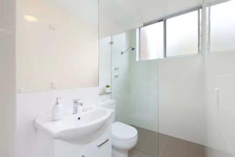 Fifth view of Homely apartment listing, 4/34-36 Sinclair Street, Wollstonecraft NSW 2065