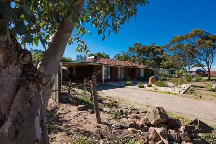 Seventh view of Homely house listing, 4 Logue Court, Walkaway WA 6528