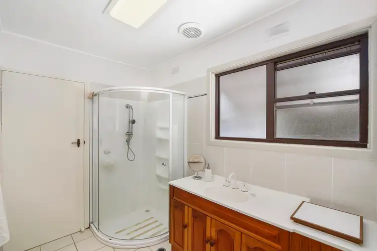 Sixth view of Homely house listing, 189 Lakedge Avenue, Berkeley Vale NSW 2261