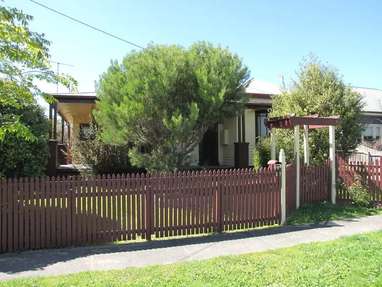 27 Fowler Street, Moe VIC 3825