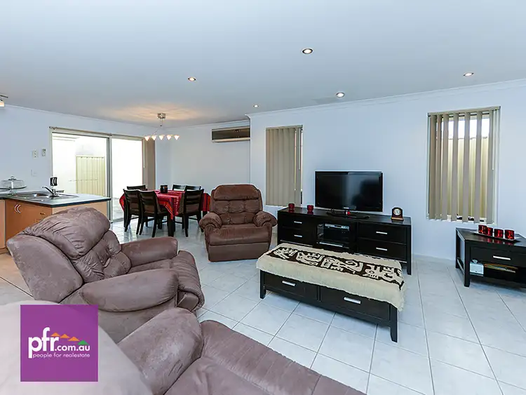 Sixth view of Homely villa listing, 2/45 Norman St, St James WA 6102