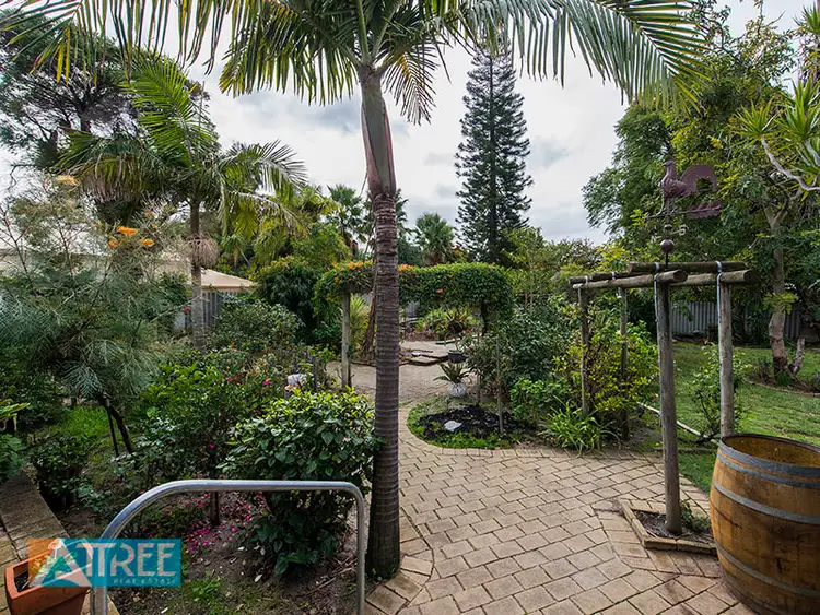 6 Mereworth Road, Thornlie WA 6108