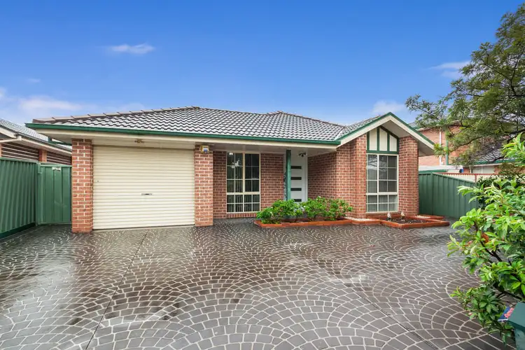 4 Giles Pl, Plumpton NSW 2761