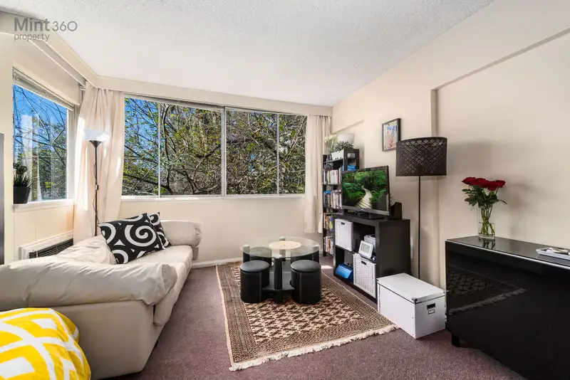 Main view of Homely studio listing, 14/68 Roslyn Gardens, Elizabeth Bay NSW 2011