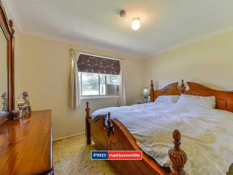 Fifth view of Homely house listing, 1 Salo Crescent, Tamworth NSW 2340