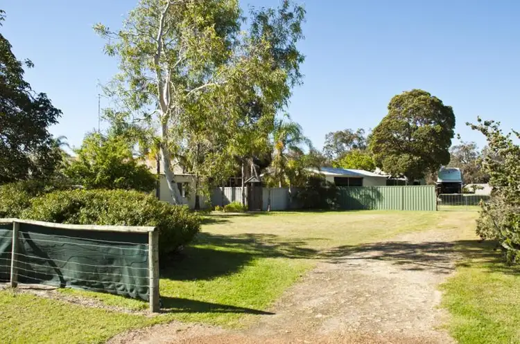 14 Riverside Drive, Furnissdale WA 6209