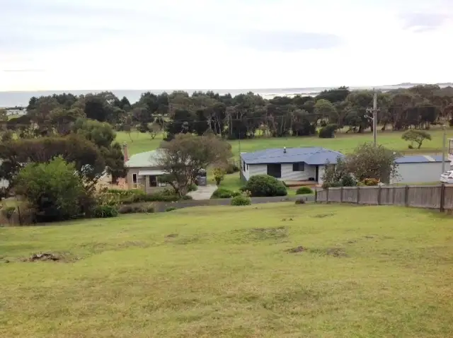34 Beach Crescent, Greens Beach TAS 7270