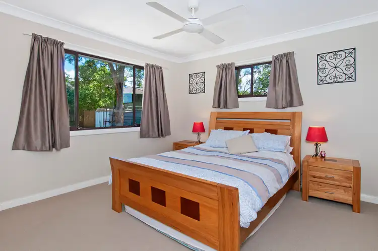 Sixth view of Homely house listing, 4 Taloumbi Place, Lake Cathie NSW 2445