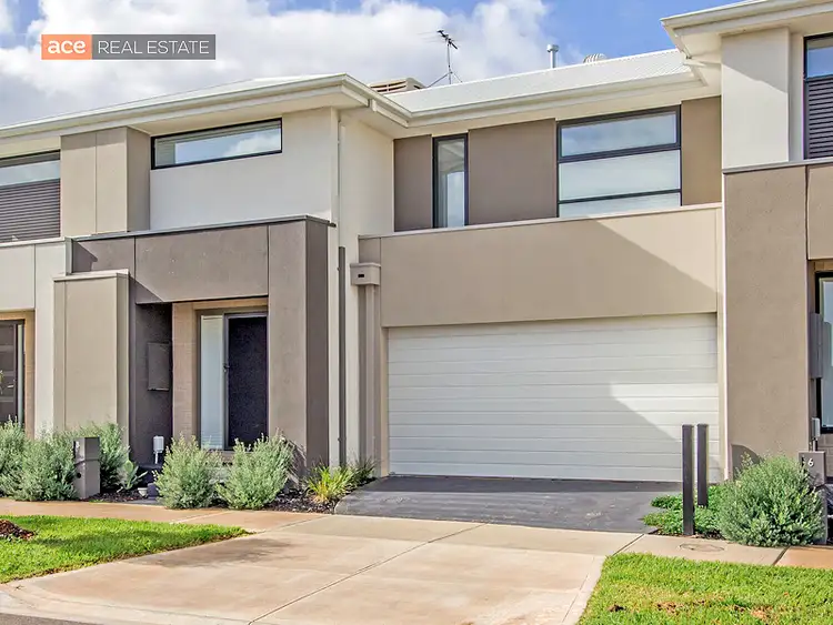 8 Echinacea Street, Truganina VIC 3029