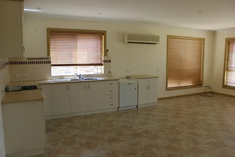 Seventh view of Homely house listing, 175 Baker Street, Temora NSW 2666