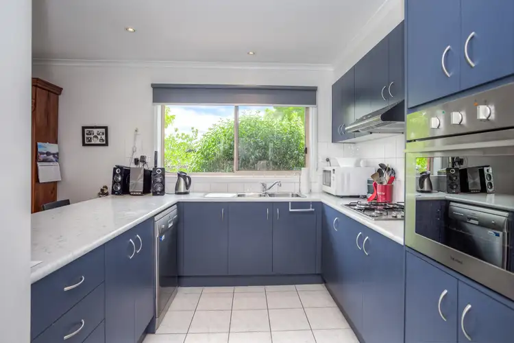 Fifth view of Homely house listing, 2 Giffen Place, Sunbury VIC 3429