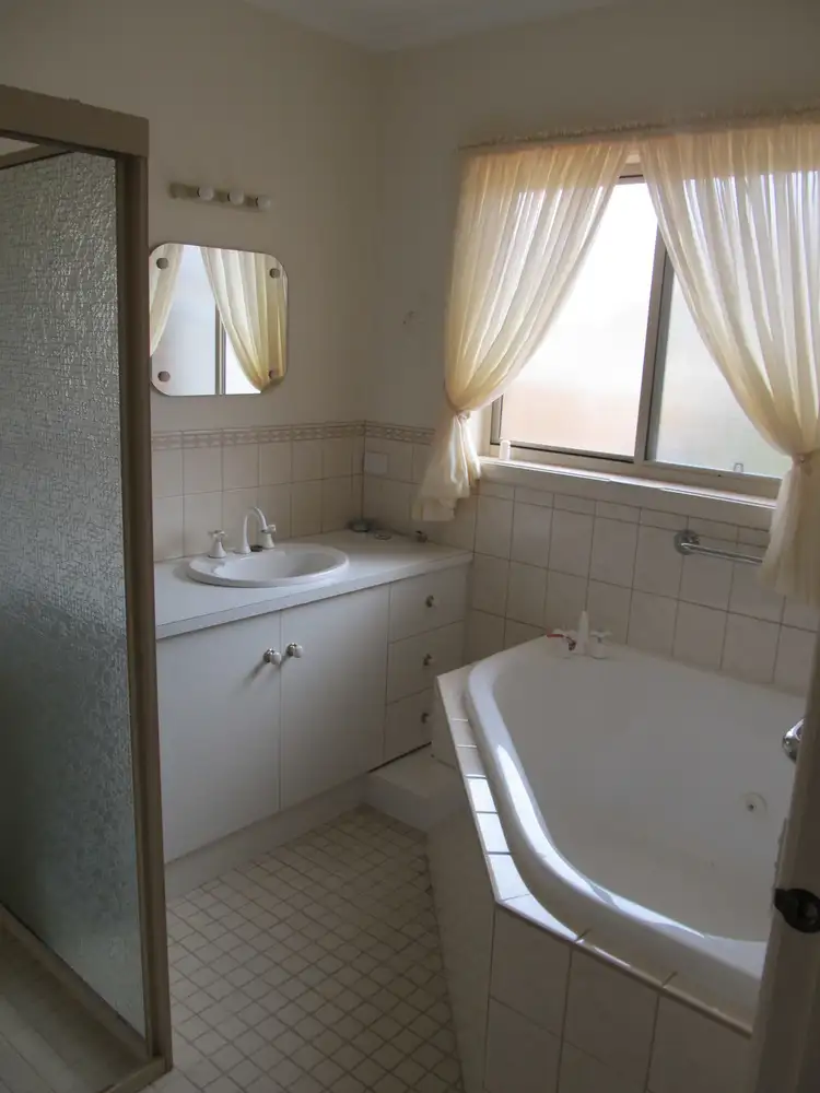 Sixth view of Homely house listing, 4/1 Windjammer Court, Paynesville VIC 3880