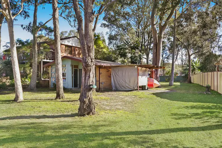 32 Lakedge Avenue, Berkeley Vale NSW 2261