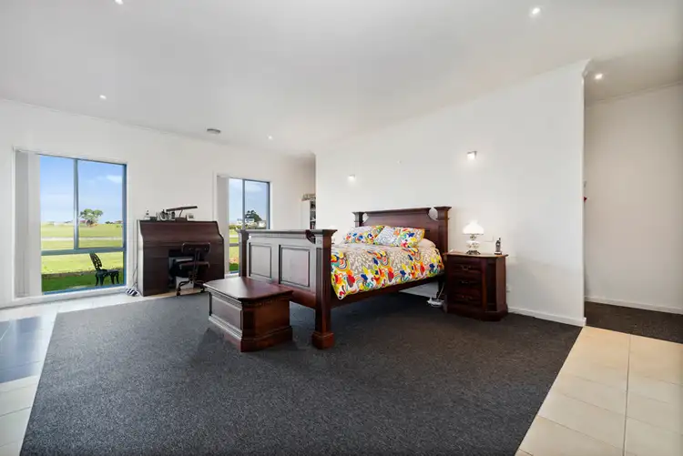 Sixth view of Homely house listing, 25 Venezia Way, Skye VIC 3977