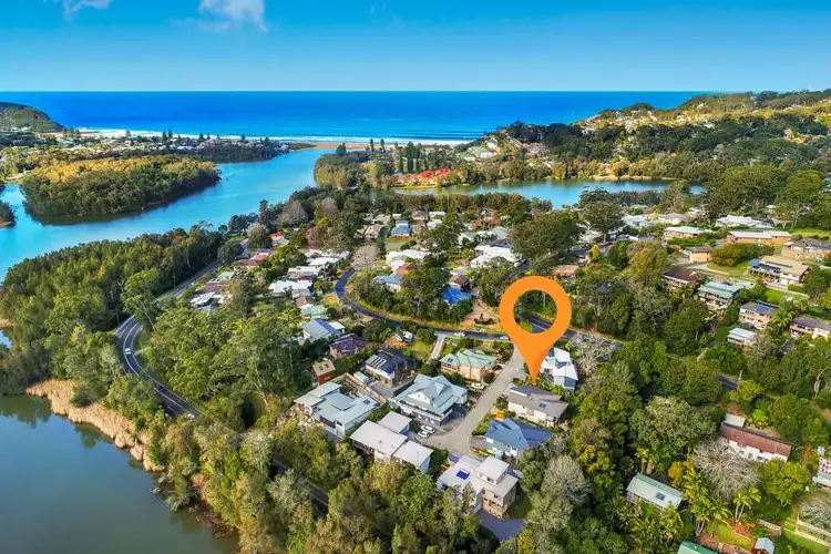 Second view of Homely house listing, 2/31 Karani Ave, Avoca Beach NSW 2251