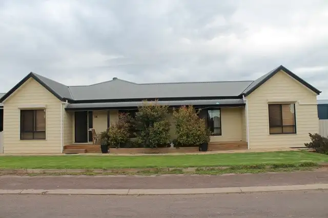 14 Warnes Street, Cowell SA 5602