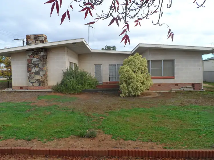 10 Petch Street, Loxton SA 5333