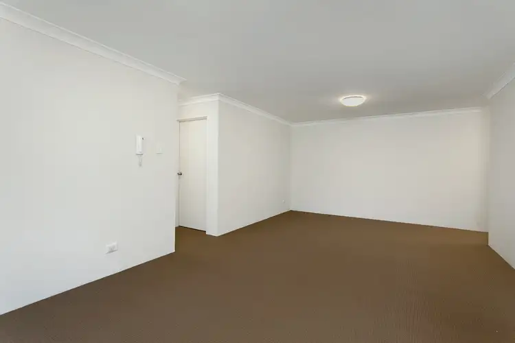 Fourth view of Homely unit listing, 4/52-58 Linden Street, Sutherland NSW 2232