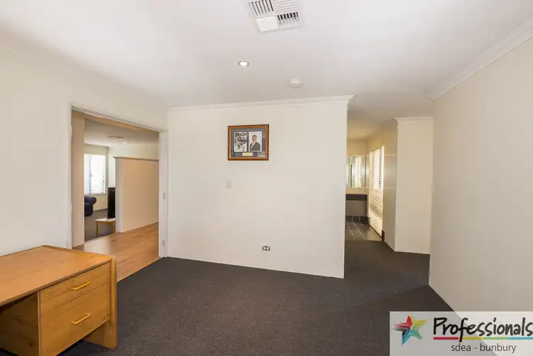 Sixth view of Homely house listing, 10 Solstice Way, Australind WA 6233
