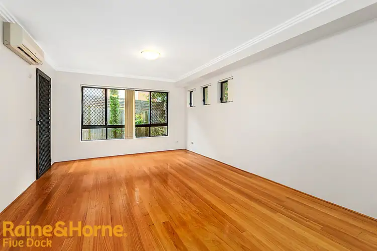 2/14 a&b Orpington Street, Ashfield NSW 2131