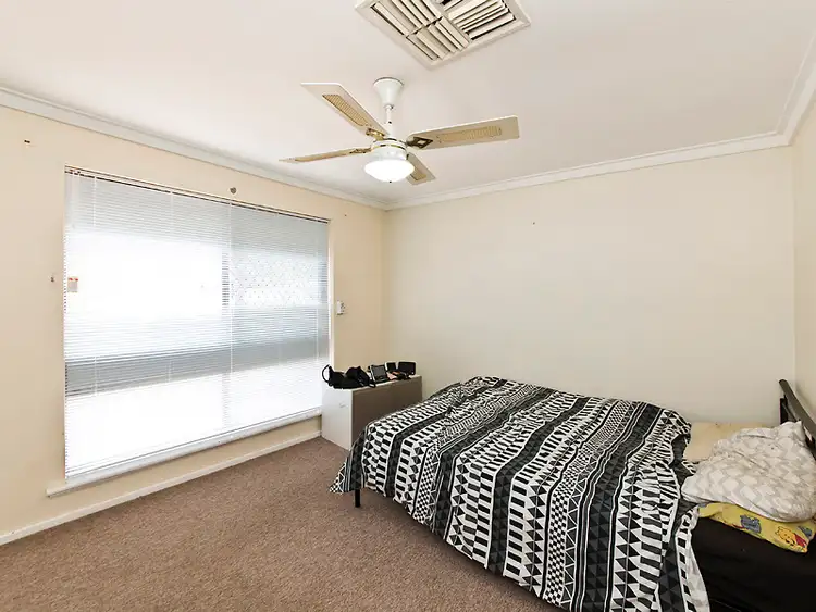 Fifth view of Homely unit listing, 2 Burran Court, Armadale WA 6112