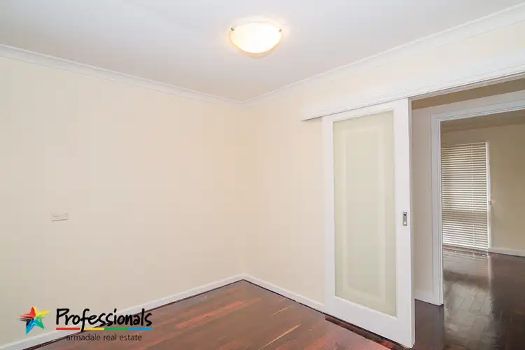 Fourth view of Homely house listing, 8 Amaroo Crt, Armadale WA 6112
