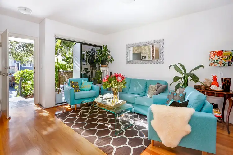 4/16 The Crescent (Entry via Edmond Hock Ave), Avalon Beach NSW 2107