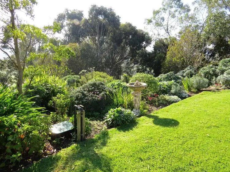 30 Mount Gambier Road, Casterton VIC 3311