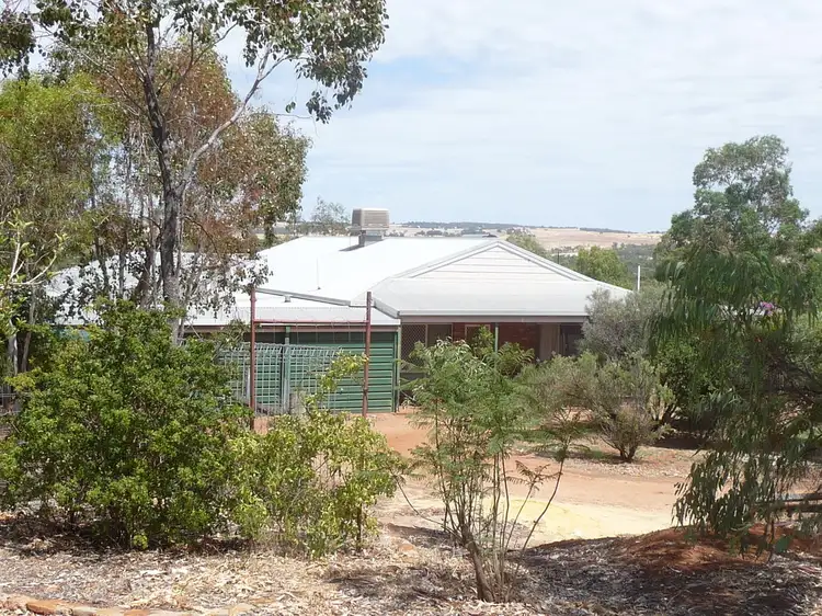 64 Herbert Road, York WA 6302