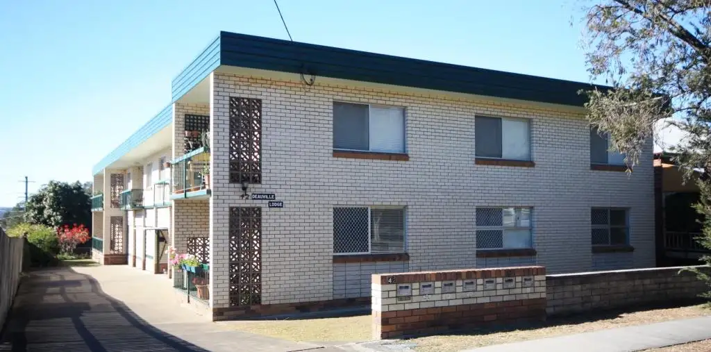 Main view of Homely unit listing, 2/42 Primrose St, Sherwood QLD 4075