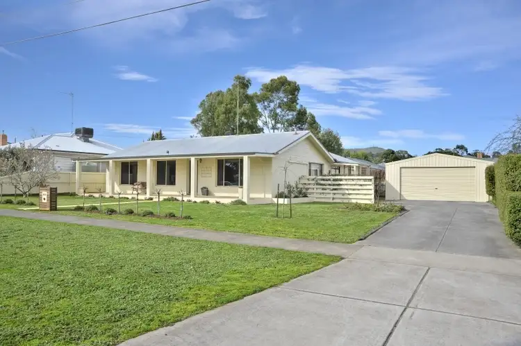 905 Warrenheip Street, Buninyong VIC 3357
