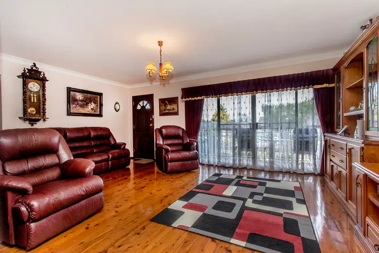 13 Lorne Ave, South Penrith NSW 2750