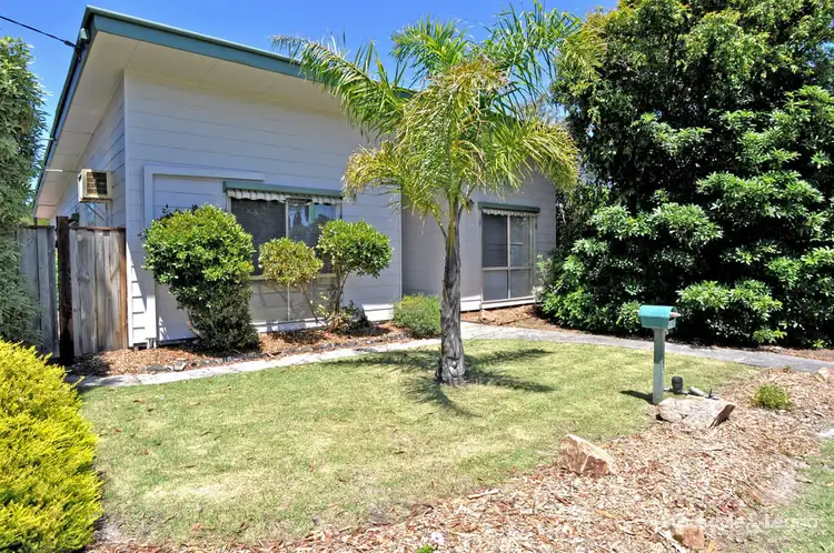 14 Gordon Avenue, Inverloch VIC 3996