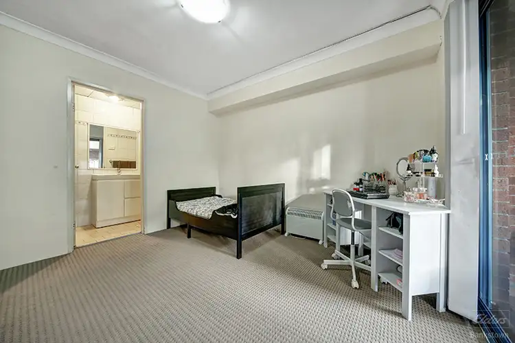Fifth view of Homely unit listing, 4/180 Chapel Road, Bankstown NSW 2200