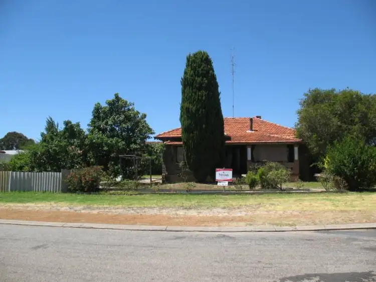 20 Millar Street, Waroona WA 6215