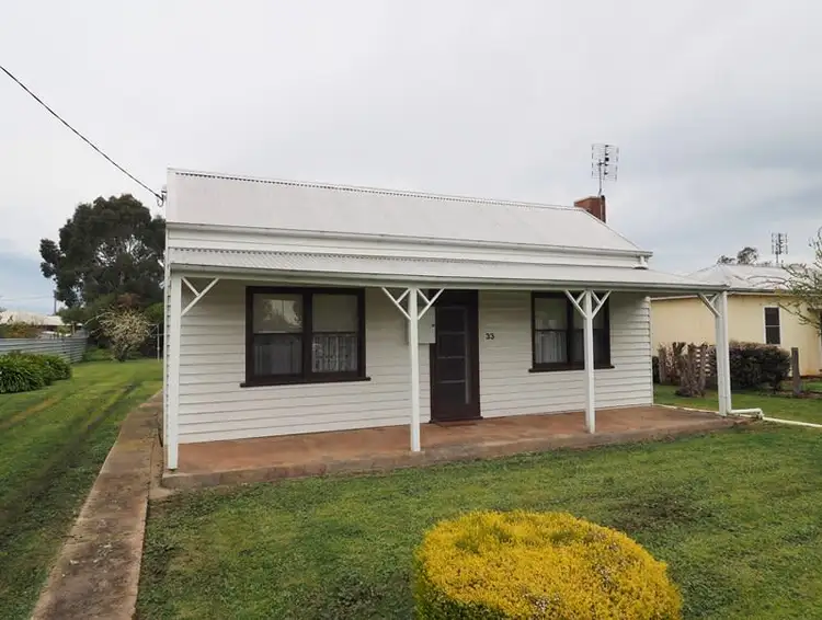 33 Hopetoun Street, Mortlake VIC 3272