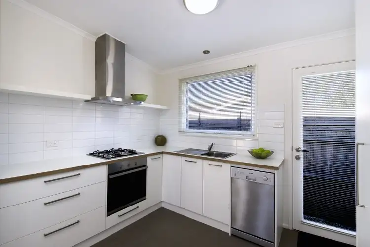 Fifth view of Homely house listing, 2 Glamis Street, Newtown VIC 3220